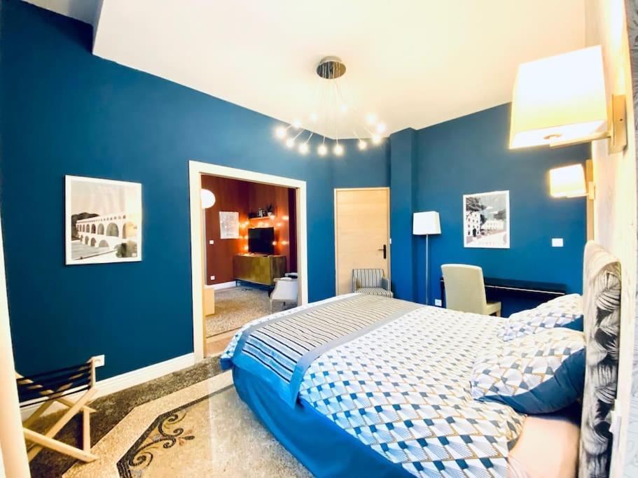 La Suite 2 Pieces Lit Queen Size Entree Privee Nimes Exterior photo
